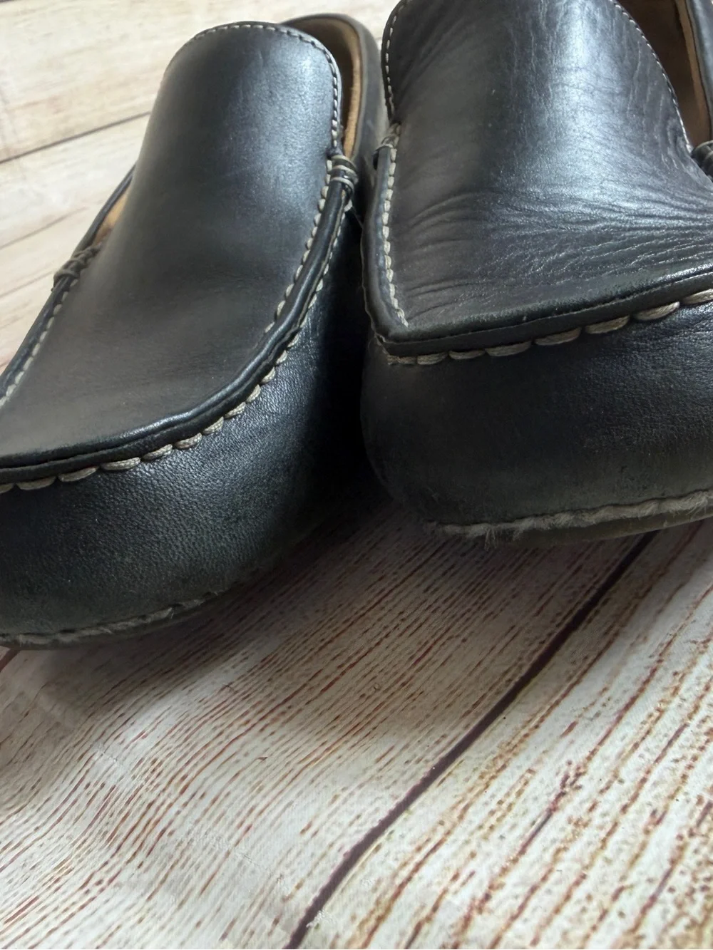 Clark’s black leather driving loafers moccasins. Size 11.